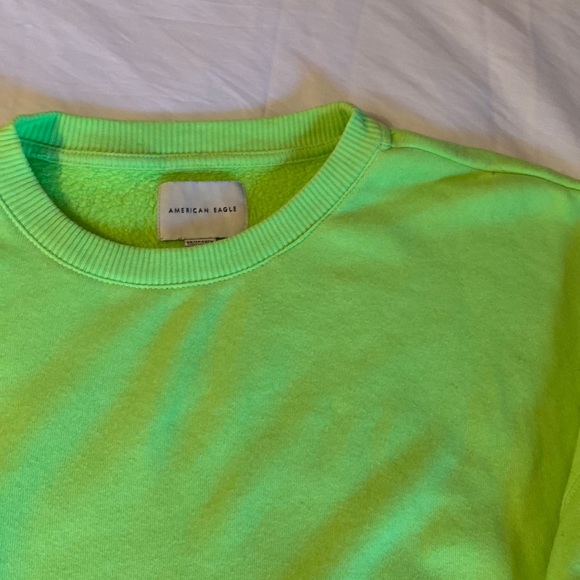 American Eagle Oversized Crop Sweatshirt - Picture 2 of 4